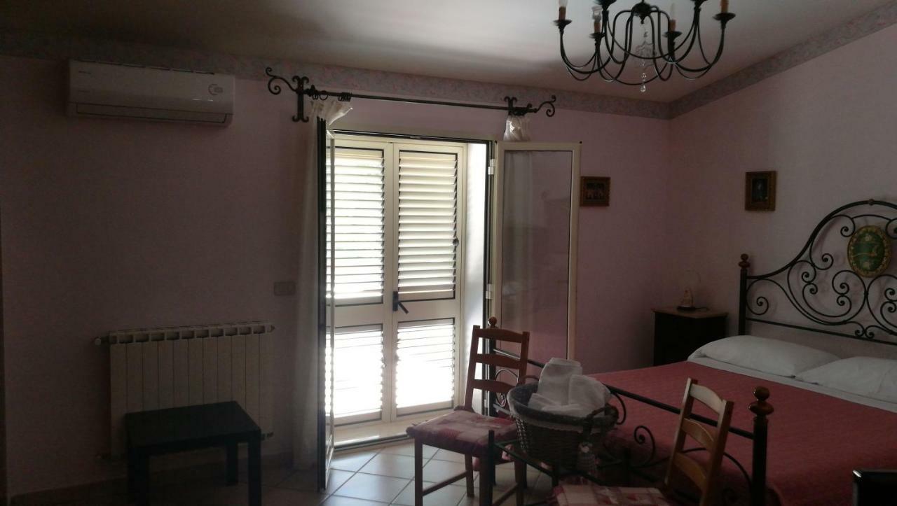 Cinisi 89 B&B Eksteriør billede